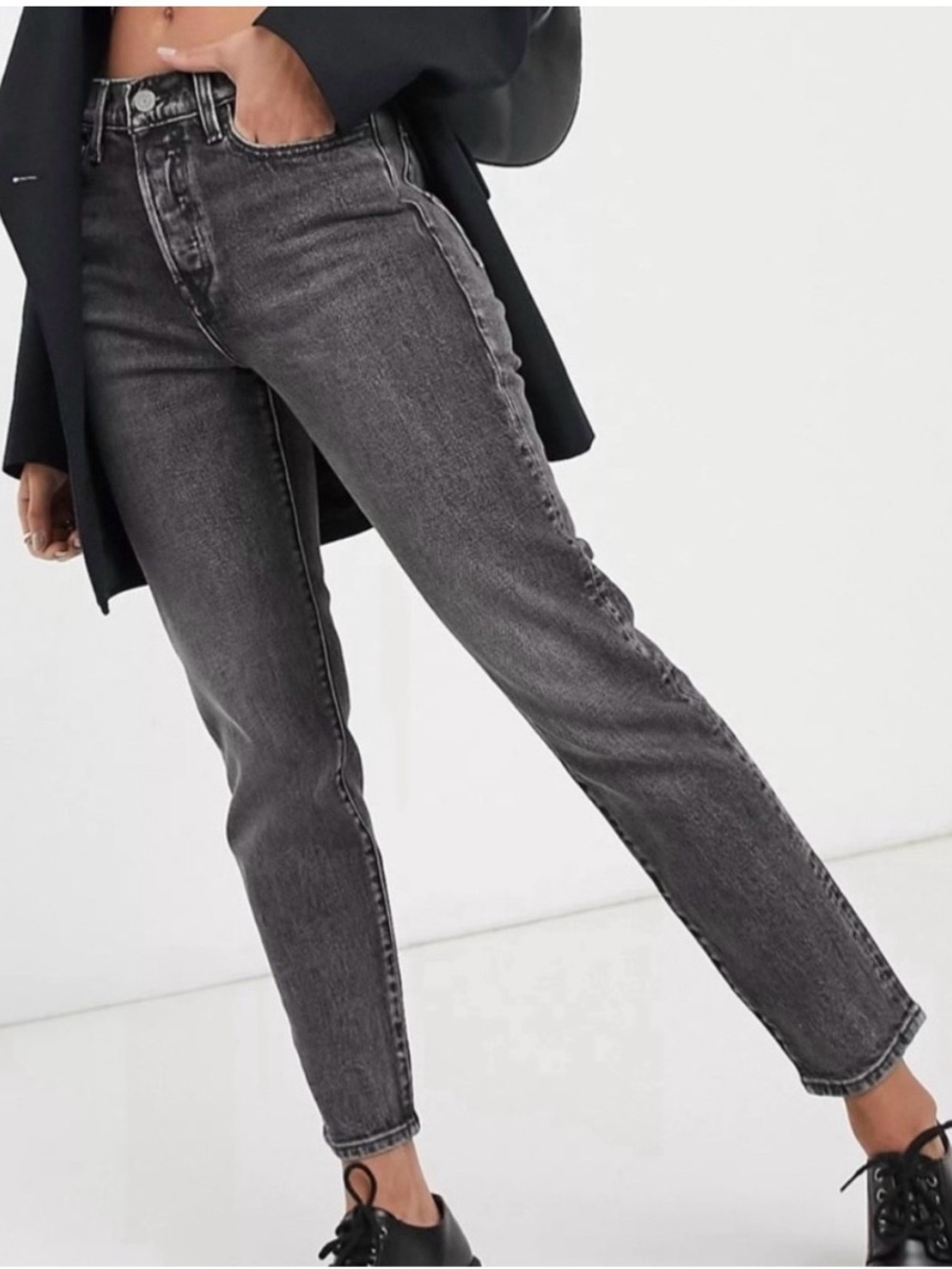 LEVI’S Wedgie Straight Vintage Washed Black Denim Jeans Size 24 - Picture 5 of 12